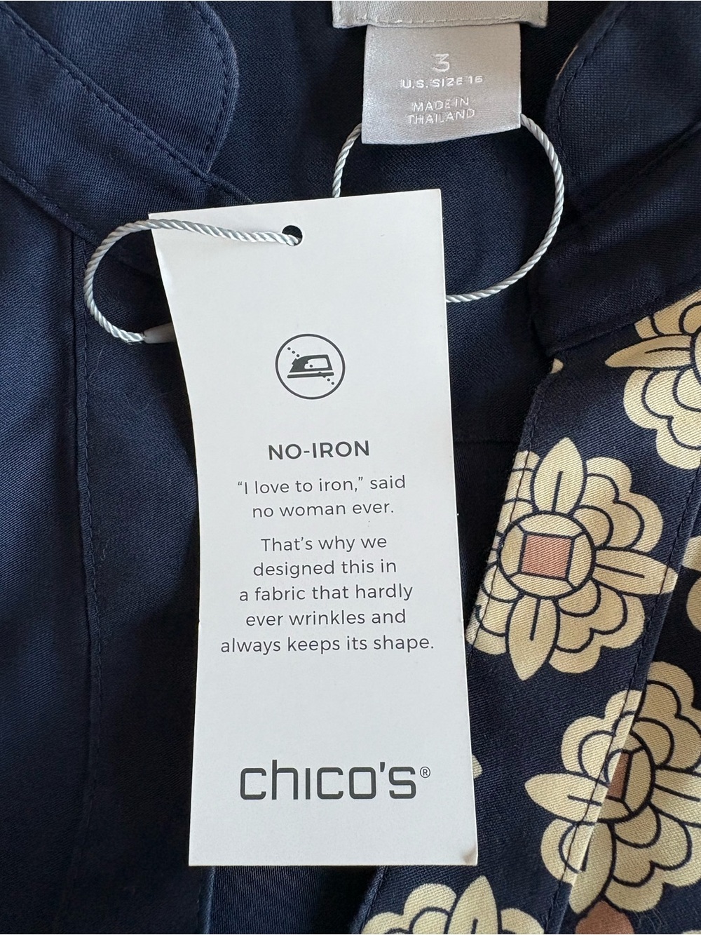 Chico’s Navy Patterned Non Iron Tunic Top - Picture 7 of 11